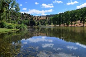 Ouiouane Lake Middle atlas Trekking